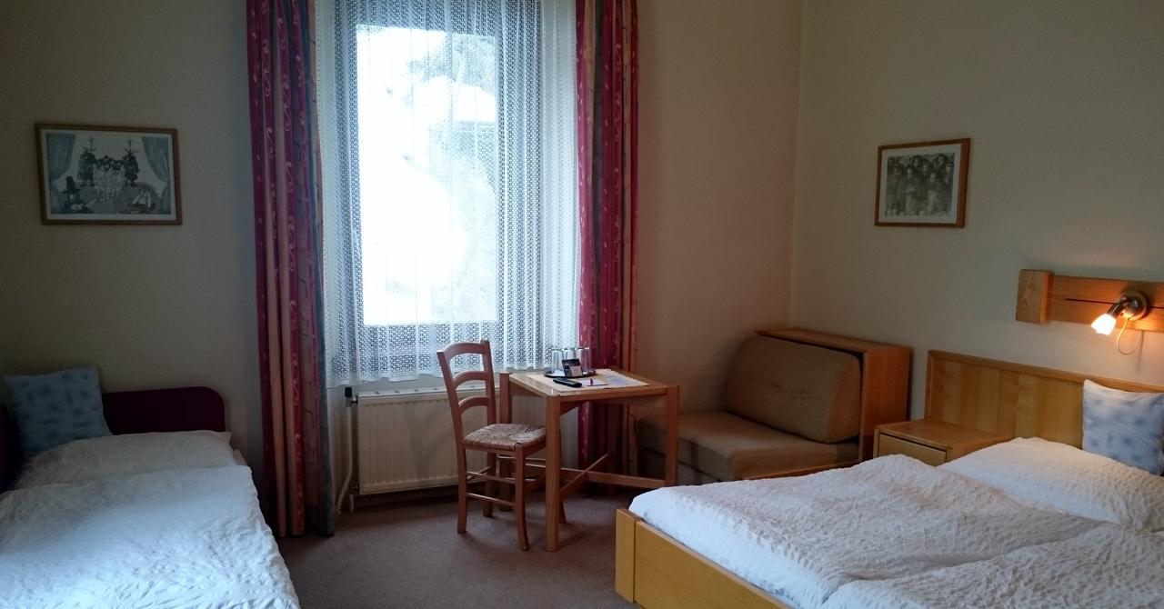 Hotel Zum Goldenen Hirschen Goestling an der Ybbs Luaran gambar