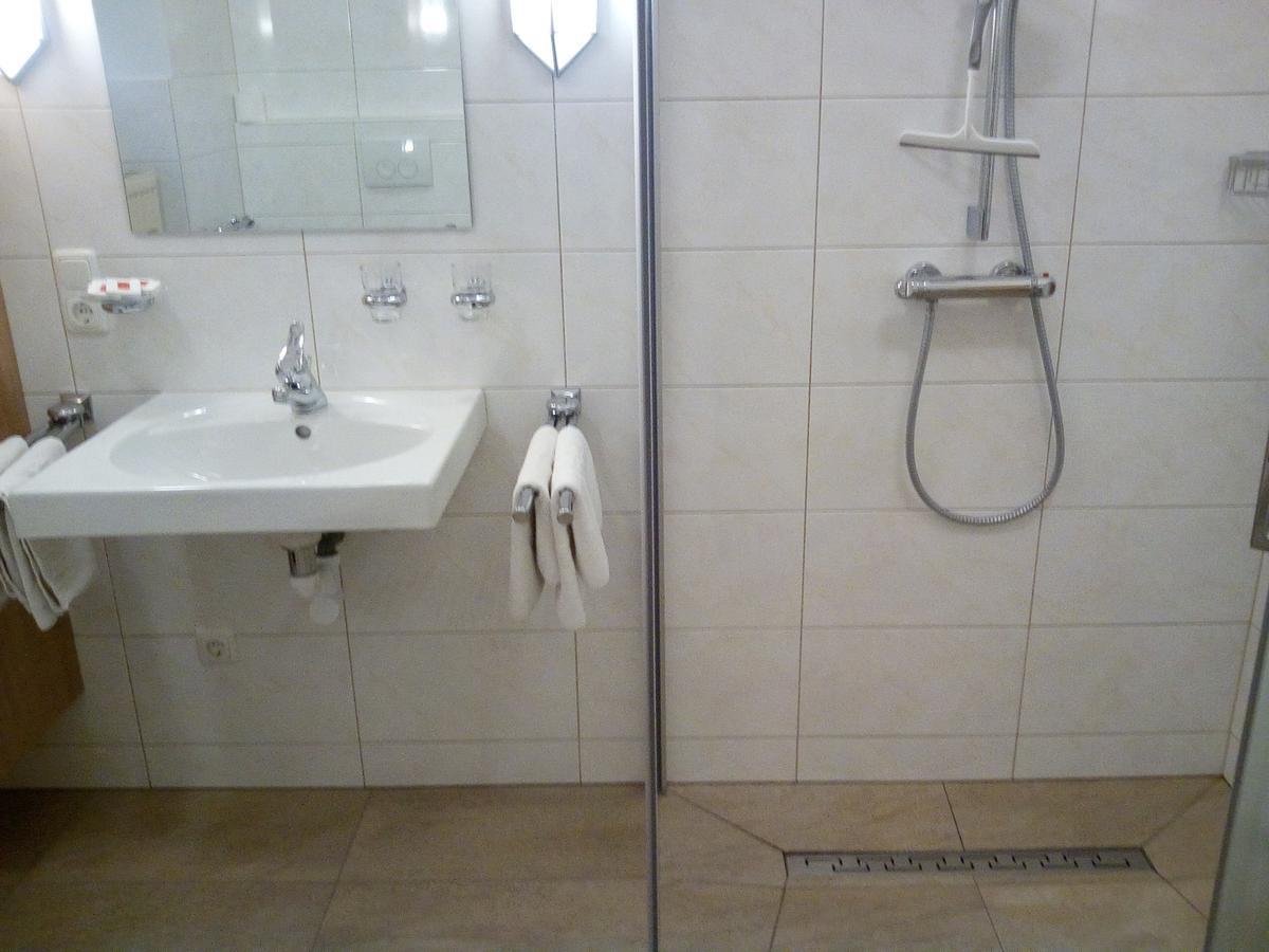 Hotel Zum Goldenen Hirschen Goestling an der Ybbs Luaran gambar