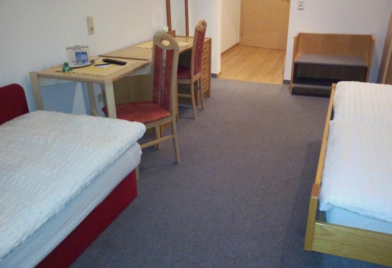 Hotel Zum Goldenen Hirschen Goestling an der Ybbs Luaran gambar